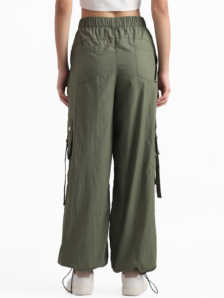 Women Utility Relaxed Fit Cargo Pants Nude
